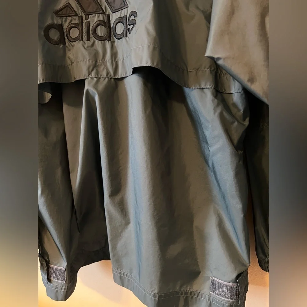 Vintage adidas windbreaker hooded jacket size medium